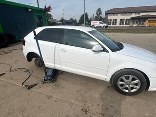 2011 Audi A3 II (8P) Рестайлинг 2, белый, 600000 рублей, вид 3