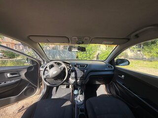 2013 Kia Rio 4-speed III, бежевый, 550000 рублей, вид 4