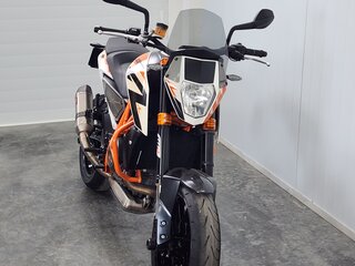 2013 KTM 690 Duke R, белый, 449000 рублей, вид 3