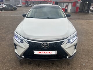 2015 Toyota Camry VII (XV50) Рестайлинг, белый, 1900000 рублей, вид 1