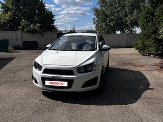 2014 Chevrolet Aveo II, белый, 820000 рублей, вид 1