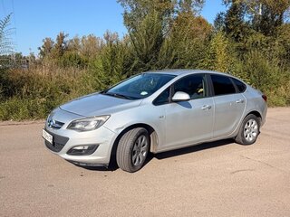 2014 Opel Astra J Рестайлинг, серебристый, 749000 рублей, вид 1