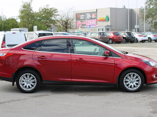 2012 Ford Focus III, красный, 679000 рублей, вид 4