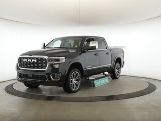 2026 Ram 1500 Crew Cab V Рестайлинг, чёрный, 9620451 рублей, вид 3