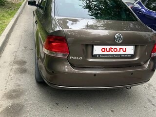 2014 Volkswagen Polo V, коричневый, 850000 рублей, вид 3