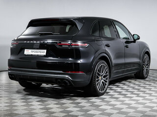2019 Porsche Cayenne III, чёрный, 5500000 рублей, вид 5