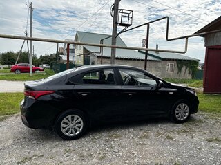 2018 Hyundai Solaris II, чёрный, 1150000 рублей, вид 2