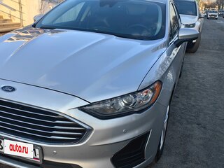 2019 Ford Fusion (North America) II Рестайлинг, серебристый, 1300000 рублей, вид 2