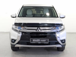 2018 Mitsubishi Outlander III Рестайлинг 2, белый, 1955000 рублей, вид 2