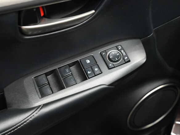 2015 Lexus NX 200t I, коричневый, 3095000 рублей - вид 13