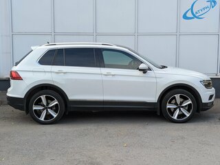 2019 Volkswagen Tiguan II, белый, 2790000 рублей, вид 4