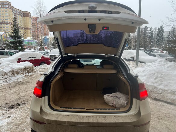 2011 BMW X6 35i 8-speed I (E71), белый - вид 11