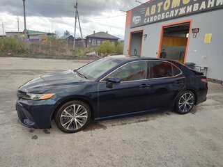 2018 Toyota Camry US Market VIII (XV70), синий, 2580000 рублей, вид 4