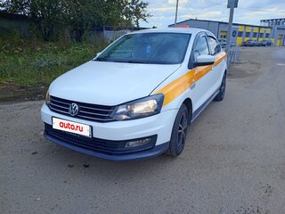 2019 Volkswagen Polo V Рестайлинг, белый, 800000 рублей, вид 3