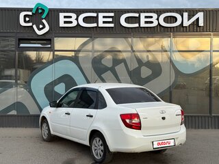2017 Lada (ВАЗ) Granta I, белый, 645000 рублей, вид 3