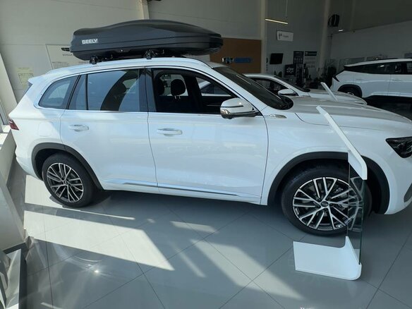2026 Geely Monjaro I, белый, 4954990 рублей - вид 3