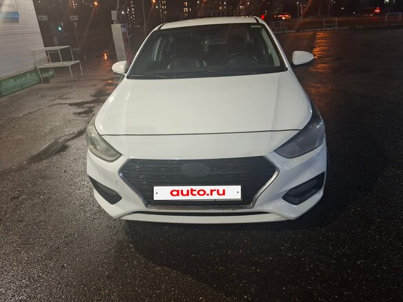 2019 Hyundai Solaris II, белый, 980000 рублей - вид 1