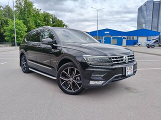2020 Volkswagen Tiguan L II (China Market), чёрный, 4000000 рублей, вид 1