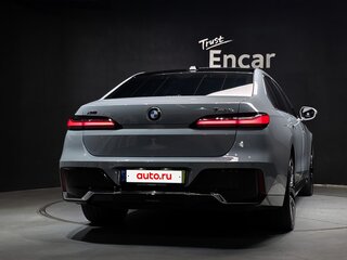 2025 BMW 7 серии 740d xDrive VII (G70), серый, 13580000 рублей, вид 4