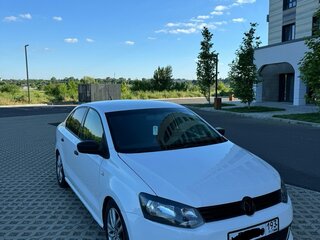 2011 Volkswagen Polo V, белый, 600000 рублей, вид 3