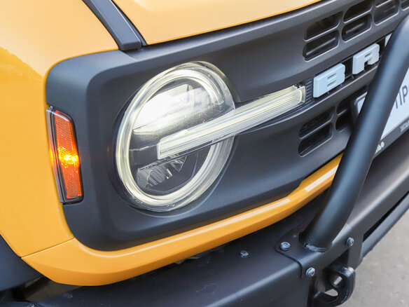 2021 Ford Bronco VI, жёлтый, 6847128 рублей - вид 27