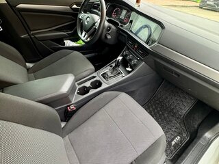 2020 Volkswagen Jetta 6-speed VII, белый, 1600000 рублей, вид 5