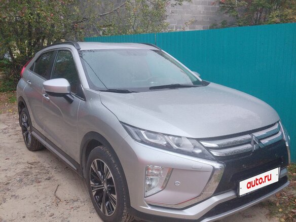 2019 Mitsubishi Eclipse Cross I, серебристый, 2100000 рублей