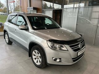 2011 Volkswagen Tiguan I, серебристый, 990000 рублей, вид 3