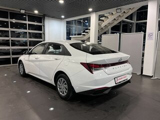 2022 Hyundai Elantra VII (CN7), белый, 2100000 рублей, вид 5