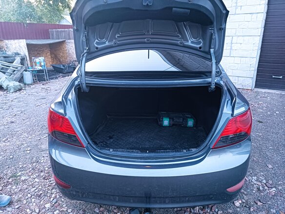 2011 Hyundai Solaris I, серый, 615000 рублей - вид 11