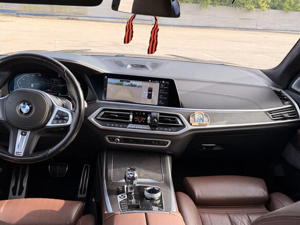 2021 BMW X7 40d I (G07), чёрный, 8100000 рублей - вид 14