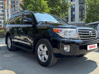 2013 Toyota Land Cruiser 200 Series Рестайлинг 1, чёрный, 3790000 рублей, вид 2