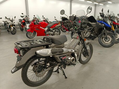 2023 Honda Super Cub, серый, 475000 рублей, вид 3