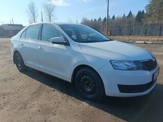 2018 Skoda Rapid I Рестайлинг, белый, 650000 рублей, вид 2