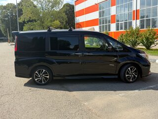 2017 Honda Stepwgn Spada V, чёрный, 1850000 рублей, вид 5