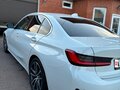 2019 BMW 3 серии 330i VII (G2x), белый, 3390000 рублей - вид 4