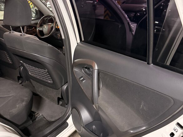 2011 Toyota RAV4 III (XA30) Рестайлинг, белый, 1350000 рублей - вид 10