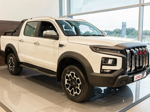 2025 JAC T9, белый - вид 1