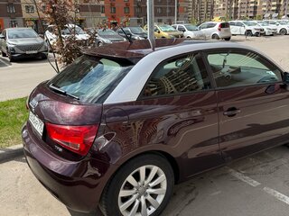 2011 Audi A1 I (8X), красный, 900000 рублей, вид 2
