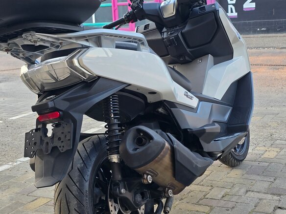 2020 BMW C 400 GT, белый, 655000 рублей - вид 17