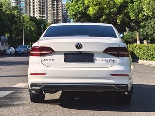 2022 Volkswagen Lavida III, белый, 1730900 рублей, вид 5