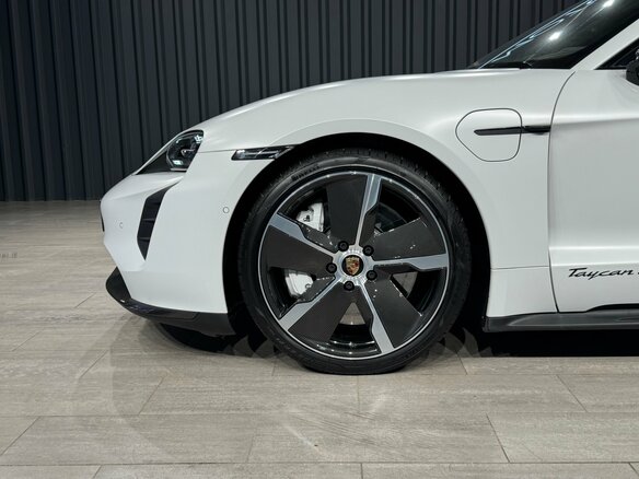 2021 Porsche Taycan Turbo I, белый, 12990000 рублей - вид 9