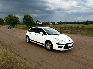 2008 Citroen C4 I Рестайлинг, белый, 485000 рублей, вид 3