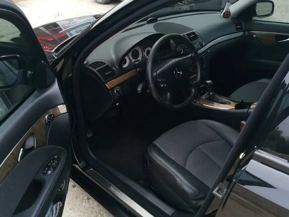 2008 Mercedes-Benz E-Класс 280 III (W211, S211) Рестайлинг, чёрный, 1200000 рублей - вид 7