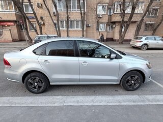2014 Volkswagen Polo V, серебристый, 790000 рублей, вид 2