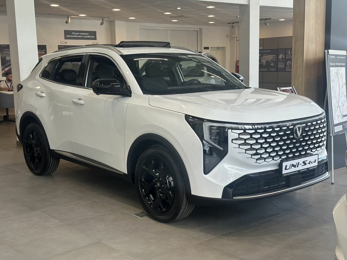 Открыть фотографии: Changan UNI-S I Рестайлинг