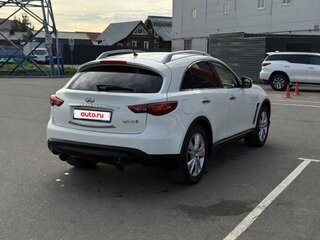 2013 Infiniti FX37 II (S51) Рестайлинг, белый, 1685000 рублей, вид 3