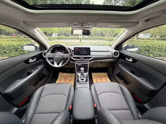 2021 Kia K3 II (China Market), белый, 1350000 рублей - вид 9