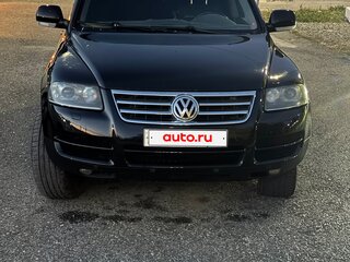 2006 Volkswagen Touareg I, чёрный, 700000 рублей, вид 2