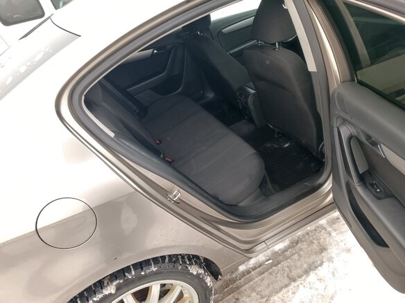 2012 Volkswagen Passat B7, бежевый, 850000 рублей - вид 8